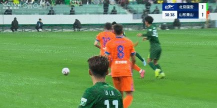 开云在线-【中超】1场3红！法比奥双响 10人国安6比1胜9人泰山