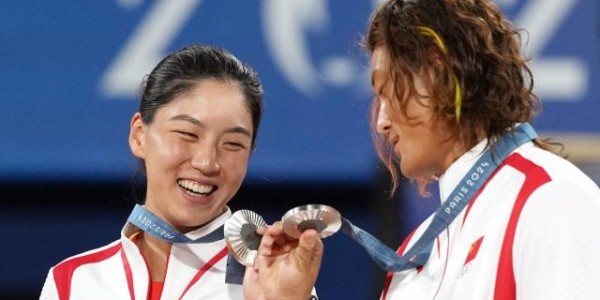 开云在线-“臻欣组合”两分之差摘银 将以更强自信回归巡回赛