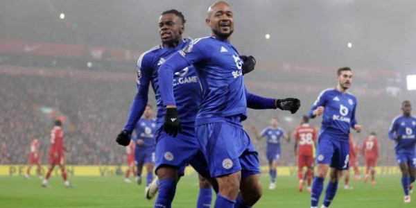 开云官网-【英超】萨拉赫哈克波破门，利物浦3比1逆转莱斯特城