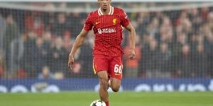 开云平台-基恩：若阿诺德离开利物浦可以挺过去，之前有比他更好的球员离队