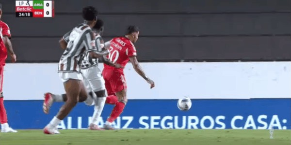 开云体育-葡超半场：场上僵局暂未打破，阿马多拉之星0-0本菲卡