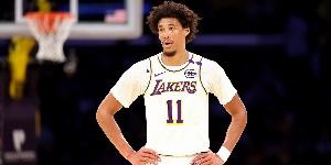 美记：湖人今年休赛期的优先事项之一是留下中锋海斯